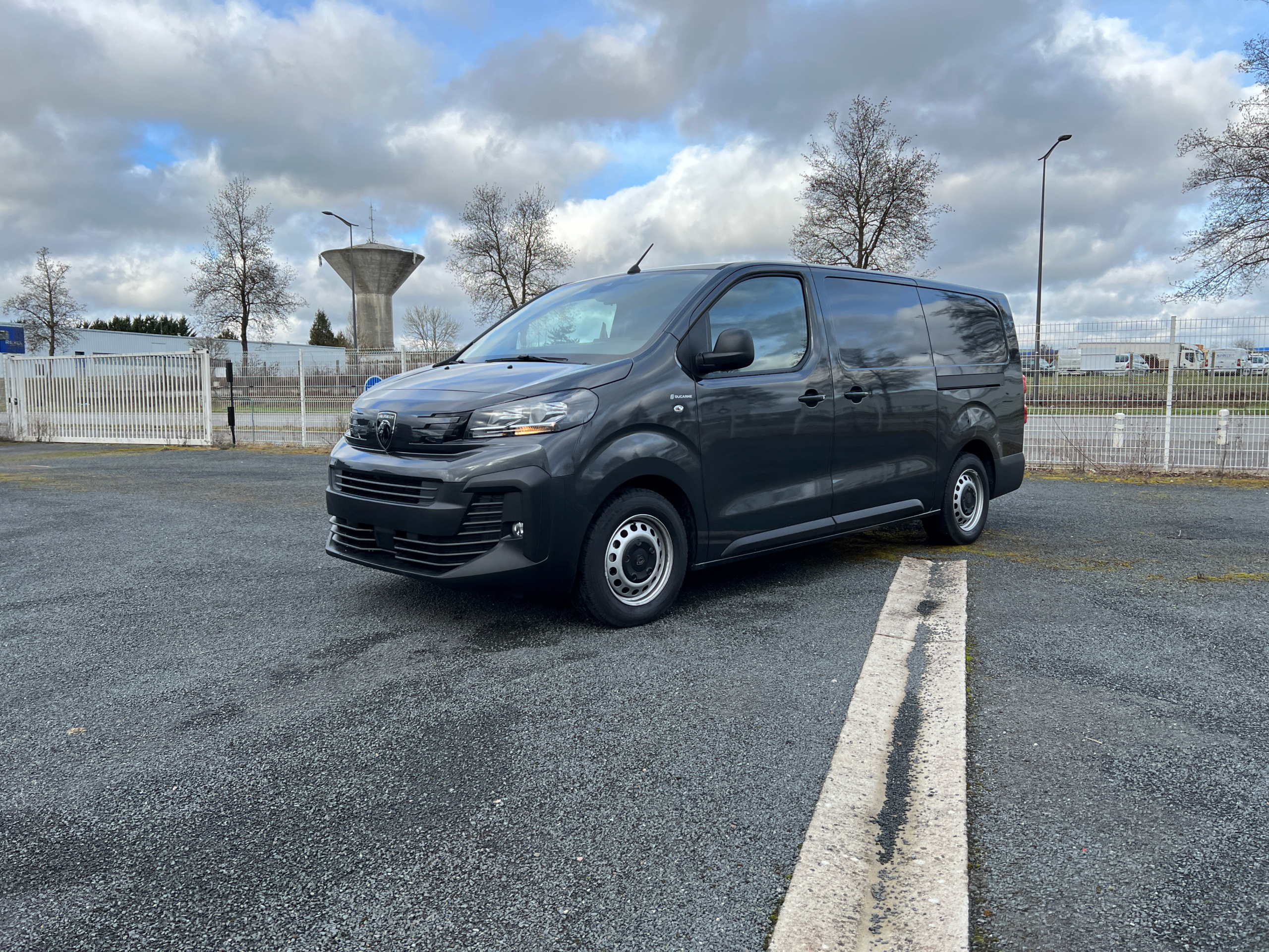 Véhicule technique aménagé sur Peugeot boxer